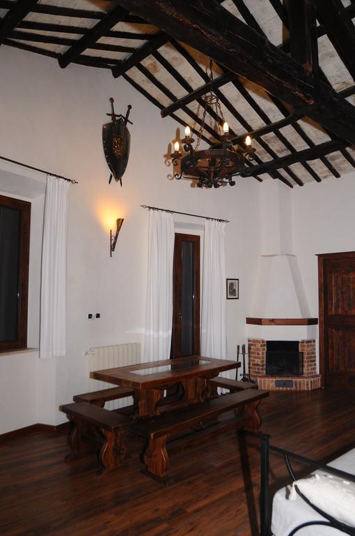 La Dimora Del Ghibellino Villa Tivoli Szoba fotó