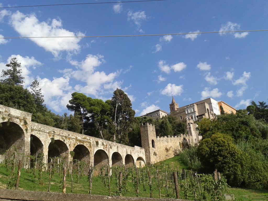 La Dimora Del Ghibellino Villa Tivoli Kültér fotó